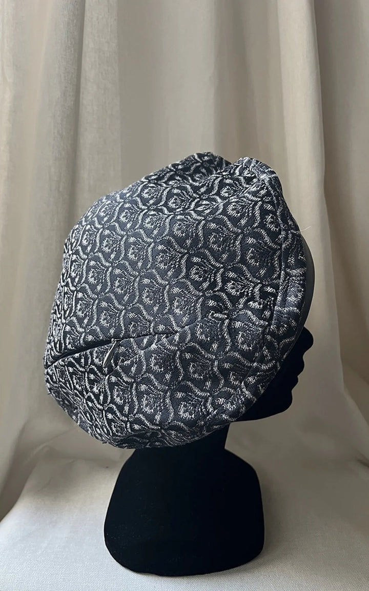 Béret unique en tissu façon broquard 