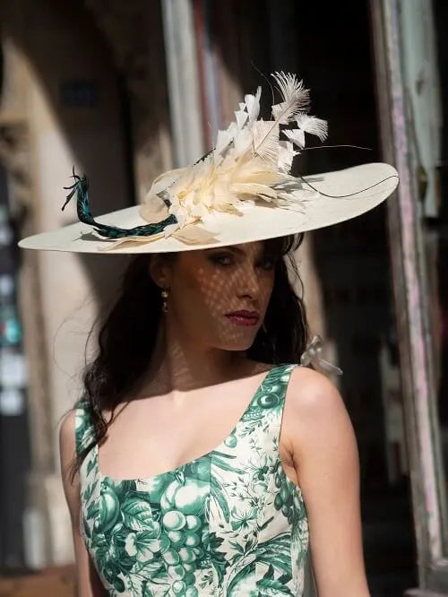 MY FAIR LADY: large hat