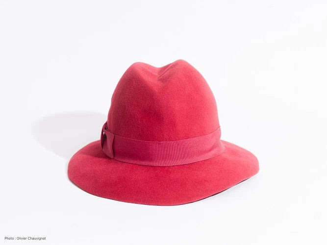 Fedora feutre rouge